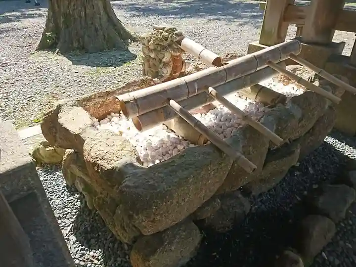 菅生石部神社の手水舎