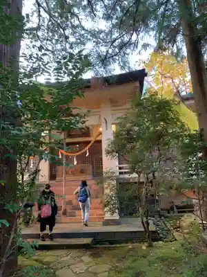 秋葉山量覚院の本殿・本堂