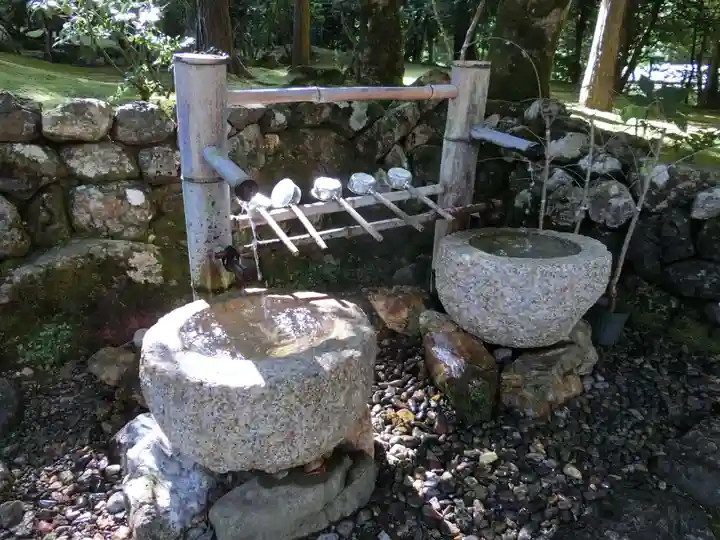 若狭神宮寺の手水舎