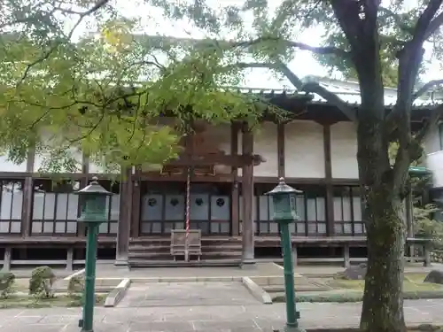 徳恩寺の本殿・本堂