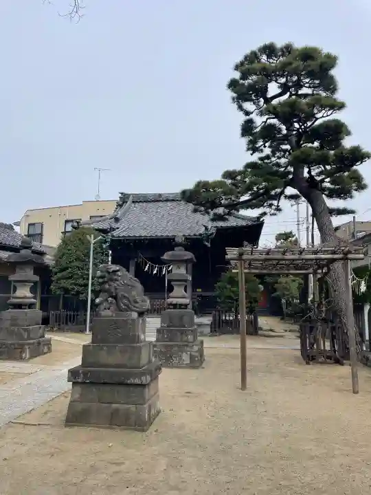 胡録神社の{uncategorized: "未分類", other: "その他", undefined: "問題あり", building: "その他建物", grave: "お墓", sacred_gate: "鳥居", guardian: "狛犬", statue: "像", buddha: "仏像", history: "歴史", nature: "自然", garden: "庭園", animal: "動物", pagoda: "塔", temizu: "手水舎", mountain_gate: "山門・神門", sanctuary: "本殿・本堂", subordinate: "末社・摂社", art: "芸術", scenery: "景色", jizo: "地蔵", ema: "絵馬", goshuin: "御朱印", omikuji: "おみくじ", items: "授与品その他", amulet: "お守り", goshuincho: "御朱印帳", eats: "食事", festival: "お祭り", votive_dance: "神楽", shichigosan: "七五三参", wedding: "結婚式", experience: "体験その他", initially: "初詣", around: "周辺", anti_infection: "感染症対策"}
