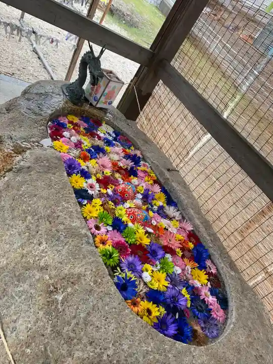 金井神社の手水舎