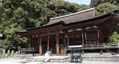 長弓寺の本殿・本堂