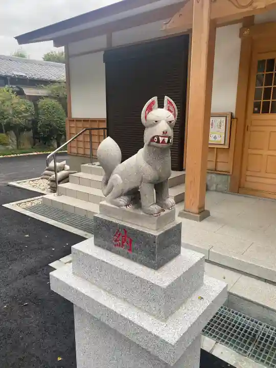 久助稲荷神社の狛犬