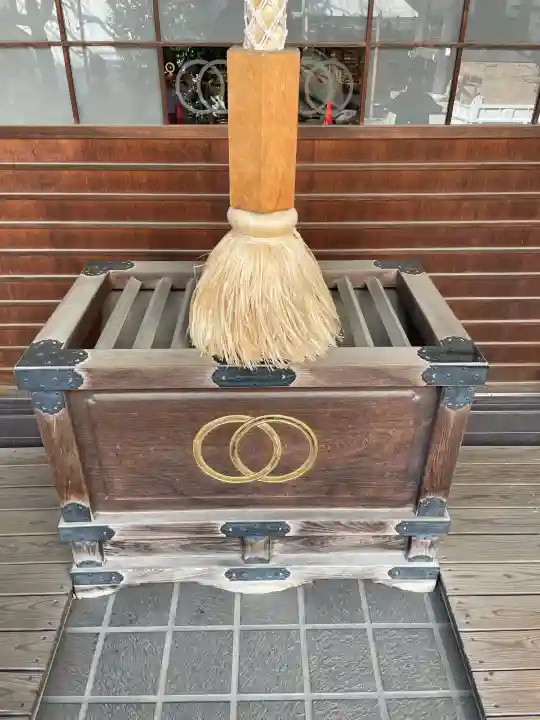 聖輪寺の{uncategorized: "未分類", other: "その他", undefined: "問題あり", building: "その他建物", grave: "お墓", sacred_gate: "鳥居", guardian: "狛犬", statue: "像", buddha: "仏像", history: "歴史", nature: "自然", garden: "庭園", animal: "動物", pagoda: "塔", temizu: "手水舎", mountain_gate: "山門・神門", sanctuary: "本殿・本堂", subordinate: "末社・摂社", art: "芸術", scenery: "景色", jizo: "地蔵", ema: "絵馬", goshuin: "御朱印", omikuji: "おみくじ", items: "授与品その他", amulet: "お守り", goshuincho: "御朱印帳", eats: "食事", festival: "お祭り", votive_dance: "神楽", shichigosan: "七五三参", wedding: "結婚式", experience: "体験その他", initially: "初詣", around: "周辺", anti_infection: "感染症対策"}