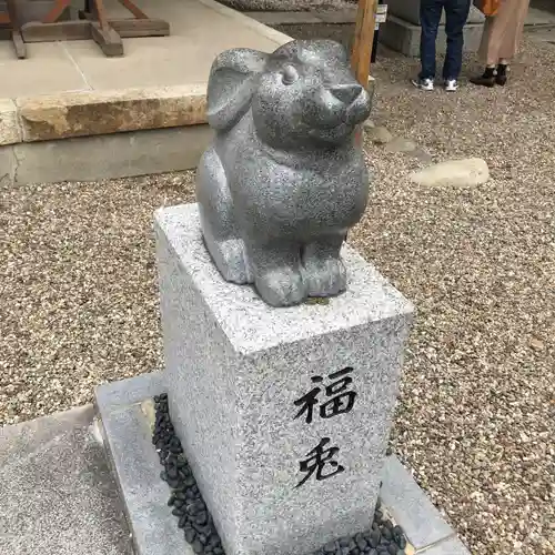 三輪神社の狛犬