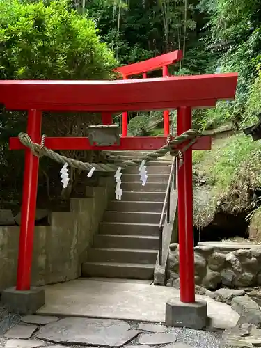 武州柿生琴平神社の鳥居