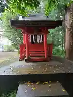 間中稲荷神社の末社・摂社