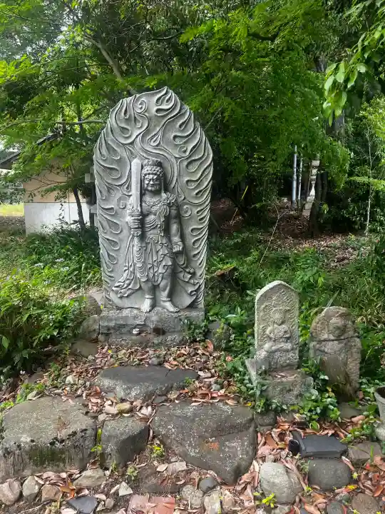 柿本神社の{uncategorized: "未分類", other: "その他", undefined: "問題あり", building: "その他建物", grave: "お墓", sacred_gate: "鳥居", guardian: "狛犬", statue: "像", buddha: "仏像", history: "歴史", nature: "自然", garden: "庭園", animal: "動物", pagoda: "塔", temizu: "手水舎", mountain_gate: "山門・神門", sanctuary: "本殿・本堂", subordinate: "末社・摂社", art: "芸術", scenery: "景色", jizo: "地蔵", ema: "絵馬", goshuin: "御朱印", omikuji: "おみくじ", items: "授与品その他", amulet: "お守り", goshuincho: "御朱印帳", eats: "食事", festival: "お祭り", votive_dance: "神楽", shichigosan: "七五三参", wedding: "結婚式", experience: "体験その他", initially: "初詣", around: "周辺", anti_infection: "感染症対策"}