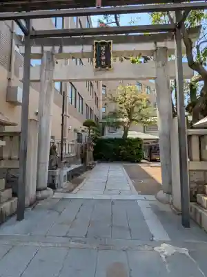 柳原蛭子神社（柳原えびす神社）の{uncategorized: "未分類", other: "その他", undefined: "問題あり", building: "その他建物", grave: "お墓", sacred_gate: "鳥居", guardian: "狛犬", statue: "像", buddha: "仏像", history: "歴史", nature: "自然", garden: "庭園", animal: "動物", pagoda: "塔", temizu: "手水舎", mountain_gate: "山門・神門", sanctuary: "本殿・本堂", subordinate: "末社・摂社", art: "芸術", scenery: "景色", jizo: "地蔵", ema: "絵馬", goshuin: "御朱印", omikuji: "おみくじ", items: "授与品その他", amulet: "お守り", goshuincho: "御朱印帳", eats: "食事", festival: "お祭り", votive_dance: "神楽", shichigosan: "七五三参", wedding: "結婚式", experience: "体験その他", initially: "初詣", around: "周辺", anti_infection: "感染症対策"}