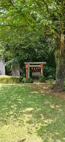 新倉氷川八幡神社の{uncategorized: "未分類", other: "その他", undefined: "問題あり", building: "その他建物", grave: "お墓", sacred_gate: "鳥居", guardian: "狛犬", statue: "像", buddha: "仏像", history: "歴史", nature: "自然", garden: "庭園", animal: "動物", pagoda: "塔", temizu: "手水舎", mountain_gate: "山門・神門", sanctuary: "本殿・本堂", subordinate: "末社・摂社", art: "芸術", scenery: "景色", jizo: "地蔵", ema: "絵馬", goshuin: "御朱印", omikuji: "おみくじ", items: "授与品その他", amulet: "お守り", goshuincho: "御朱印帳", eats: "食事", festival: "お祭り", votive_dance: "神楽", shichigosan: "七五三参", wedding: "結婚式", experience: "体験その他", initially: "初詣", around: "周辺", anti_infection: "感染症対策"}