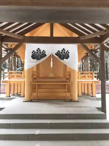 開拓神社の本殿