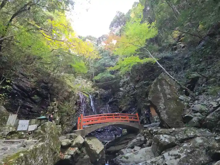 大本山七宝瀧寺(大阪府)
