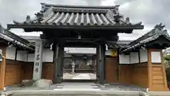 善願寺の山門