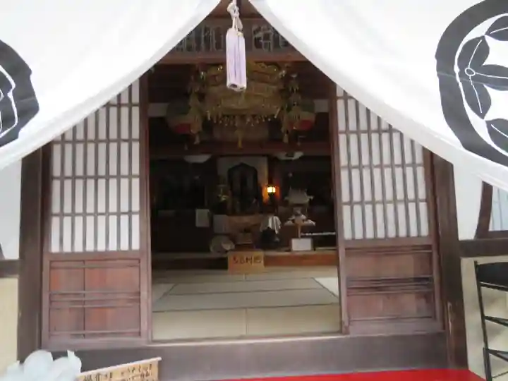 温泉寺の本殿・本堂