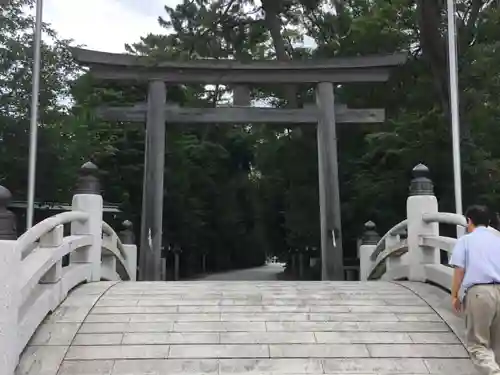 寒川神社の鳥居