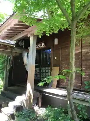 雲林寺の本殿・本堂