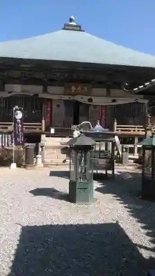 両子寺の本殿・本堂