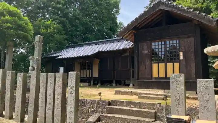 縣主神社の末社・摂社