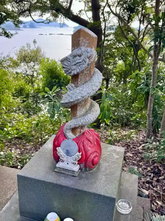 淡島神社の{uncategorized: "未分類", other: "その他", undefined: "問題あり", building: "その他建物", grave: "お墓", sacred_gate: "鳥居", guardian: "狛犬", statue: "像", buddha: "仏像", history: "歴史", nature: "自然", garden: "庭園", animal: "動物", pagoda: "塔", temizu: "手水舎", mountain_gate: "山門・神門", sanctuary: "本殿・本堂", subordinate: "末社・摂社", art: "芸術", scenery: "景色", jizo: "地蔵", ema: "絵馬", goshuin: "御朱印", omikuji: "おみくじ", items: "授与品その他", amulet: "お守り", goshuincho: "御朱印帳", eats: "食事", festival: "お祭り", votive_dance: "神楽", shichigosan: "七五三参", wedding: "結婚式", experience: "体験その他", initially: "初詣", around: "周辺", anti_infection: "感染症対策"}