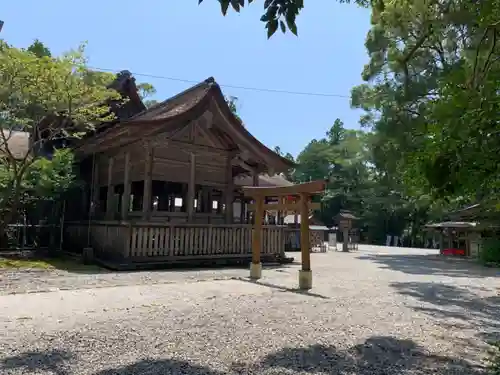 土佐神社の本殿・本堂