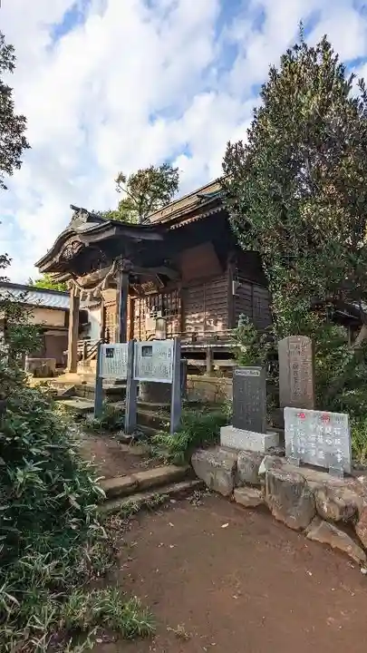 飯綱神社の本殿・本堂