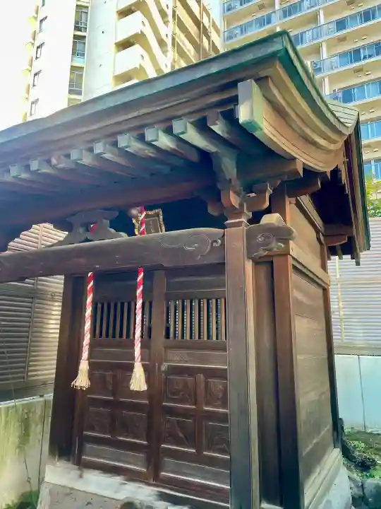 瘡護稲荷大明神の{uncategorized: "未分類", other: "その他", undefined: "問題あり", building: "その他建物", grave: "お墓", sacred_gate: "鳥居", guardian: "狛犬", statue: "像", buddha: "仏像", history: "歴史", nature: "自然", garden: "庭園", animal: "動物", pagoda: "塔", temizu: "手水舎", mountain_gate: "山門・神門", sanctuary: "本殿・本堂", subordinate: "末社・摂社", art: "芸術", scenery: "景色", jizo: "地蔵", ema: "絵馬", goshuin: "御朱印", omikuji: "おみくじ", items: "授与品その他", amulet: "お守り", goshuincho: "御朱印帳", eats: "食事", festival: "お祭り", votive_dance: "神楽", shichigosan: "七五三参", wedding: "結婚式", experience: "体験その他", initially: "初詣", around: "周辺", anti_infection: "感染症対策"}