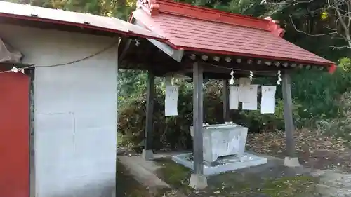 仁井田神社の手水