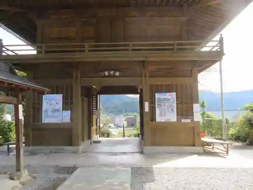 大慈寺の山門