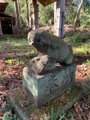 諏訪神社の狛犬