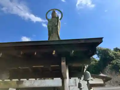 盛徳寺の{uncategorized: "未分類", other: "その他", undefined: "問題あり", building: "その他建物", grave: "お墓", sacred_gate: "鳥居", guardian: "狛犬", statue: "像", buddha: "仏像", history: "歴史", nature: "自然", garden: "庭園", animal: "動物", pagoda: "塔", temizu: "手水舎", mountain_gate: "山門・神門", sanctuary: "本殿・本堂", subordinate: "末社・摂社", art: "芸術", scenery: "景色", jizo: "地蔵", ema: "絵馬", goshuin: "御朱印", omikuji: "おみくじ", items: "授与品その他", amulet: "お守り", goshuincho: "御朱印帳", eats: "食事", festival: "お祭り", votive_dance: "神楽", shichigosan: "七五三参", wedding: "結婚式", experience: "体験その他", initially: "初詣", around: "周辺", anti_infection: "感染症対策"}