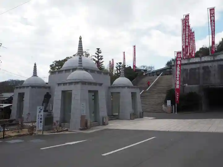 最上稲荷山妙教寺のその他建物