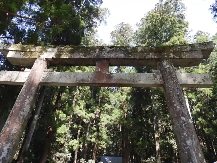 室生龍穴神社(奈良県)