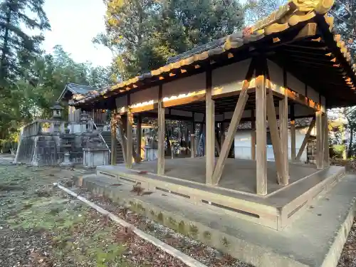 高徳神社の{uncategorized: "未分類", other: "その他", undefined: "問題あり", building: "その他建物", grave: "お墓", sacred_gate: "鳥居", guardian: "狛犬", statue: "像", buddha: "仏像", history: "歴史", nature: "自然", garden: "庭園", animal: "動物", pagoda: "塔", temizu: "手水舎", mountain_gate: "山門・神門", sanctuary: "本殿・本堂", subordinate: "末社・摂社", art: "芸術", scenery: "景色", jizo: "地蔵", ema: "絵馬", goshuin: "御朱印", omikuji: "おみくじ", items: "授与品その他", amulet: "お守り", goshuincho: "御朱印帳", eats: "食事", festival: "お祭り", votive_dance: "神楽", shichigosan: "七五三参", wedding: "結婚式", experience: "体験その他", initially: "初詣", around: "周辺", anti_infection: "感染症対策"}