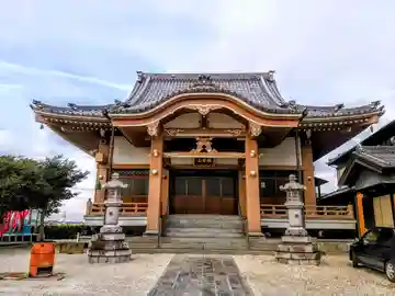 来岸寺の本殿・本堂