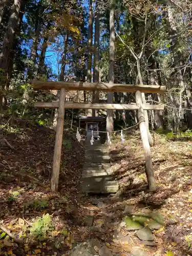 戸隠神社宝光社の末社