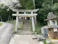 赤猪岩神社の{uncategorized: "未分類", other: "その他", undefined: "問題あり", building: "その他建物", grave: "お墓", sacred_gate: "鳥居", guardian: "狛犬", statue: "像", buddha: "仏像", history: "歴史", nature: "自然", garden: "庭園", animal: "動物", pagoda: "塔", temizu: "手水舎", mountain_gate: "山門・神門", sanctuary: "本殿・本堂", subordinate: "末社・摂社", art: "芸術", scenery: "景色", jizo: "地蔵", ema: "絵馬", goshuin: "御朱印", omikuji: "おみくじ", items: "授与品その他", amulet: "お守り", goshuincho: "御朱印帳", eats: "食事", festival: "お祭り", votive_dance: "神楽", shichigosan: "七五三参", wedding: "結婚式", experience: "体験その他", initially: "初詣", around: "周辺", anti_infection: "感染症対策"}
