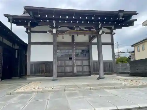 諏訪仮宮の{uncategorized: "未分類", other: "その他", undefined: "問題あり", building: "その他建物", grave: "お墓", sacred_gate: "鳥居", guardian: "狛犬", statue: "像", buddha: "仏像", history: "歴史", nature: "自然", garden: "庭園", animal: "動物", pagoda: "塔", temizu: "手水舎", mountain_gate: "山門・神門", sanctuary: "本殿・本堂", subordinate: "末社・摂社", art: "芸術", scenery: "景色", jizo: "地蔵", ema: "絵馬", goshuin: "御朱印", omikuji: "おみくじ", items: "授与品その他", amulet: "お守り", goshuincho: "御朱印帳", eats: "食事", festival: "お祭り", votive_dance: "神楽", shichigosan: "七五三参", wedding: "結婚式", experience: "体験その他", initially: "初詣", around: "周辺", anti_infection: "感染症対策"}