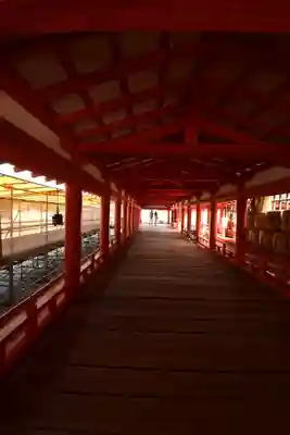厳島神社(広島県)