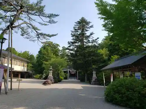 越中一宮 髙瀬神社の建物その他