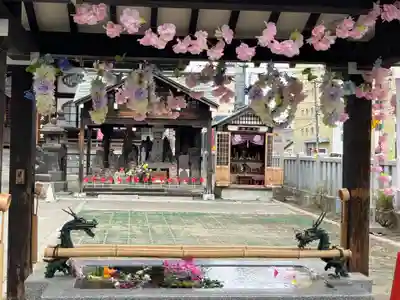 成田山札幌別院新栄寺の手水舎