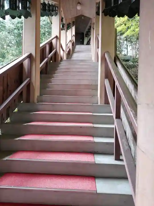 聖林寺の{uncategorized: "未分類", other: "その他", undefined: "問題あり", building: "その他建物", grave: "お墓", sacred_gate: "鳥居", guardian: "狛犬", statue: "像", buddha: "仏像", history: "歴史", nature: "自然", garden: "庭園", animal: "動物", pagoda: "塔", temizu: "手水舎", mountain_gate: "山門・神門", sanctuary: "本殿・本堂", subordinate: "末社・摂社", art: "芸術", scenery: "景色", jizo: "地蔵", ema: "絵馬", goshuin: "御朱印", omikuji: "おみくじ", items: "授与品その他", amulet: "お守り", goshuincho: "御朱印帳", eats: "食事", festival: "お祭り", votive_dance: "神楽", shichigosan: "七五三参", wedding: "結婚式", experience: "体験その他", initially: "初詣", around: "周辺", anti_infection: "感染症対策"}