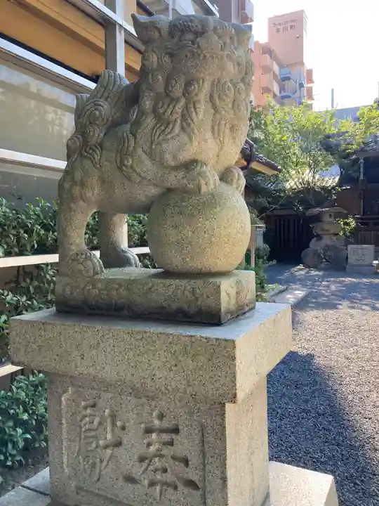 空鞘稲生神社の狛犬