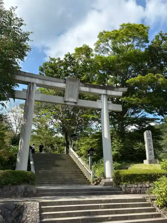 那須温泉神社の{uncategorized: "未分類", other: "その他", undefined: "問題あり", building: "その他建物", grave: "お墓", sacred_gate: "鳥居", guardian: "狛犬", statue: "像", buddha: "仏像", history: "歴史", nature: "自然", garden: "庭園", animal: "動物", pagoda: "塔", temizu: "手水舎", mountain_gate: "山門・神門", sanctuary: "本殿・本堂", subordinate: "末社・摂社", art: "芸術", scenery: "景色", jizo: "地蔵", ema: "絵馬", goshuin: "御朱印", omikuji: "おみくじ", items: "授与品その他", amulet: "お守り", goshuincho: "御朱印帳", eats: "食事", festival: "お祭り", votive_dance: "神楽", shichigosan: "七五三参", wedding: "結婚式", experience: "体験その他", initially: "初詣", around: "周辺", anti_infection: "感染症対策"}