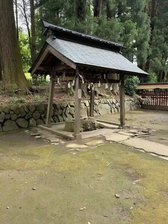 都々古別神社(八槻)の手水舎