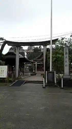 荘内神社の鳥居