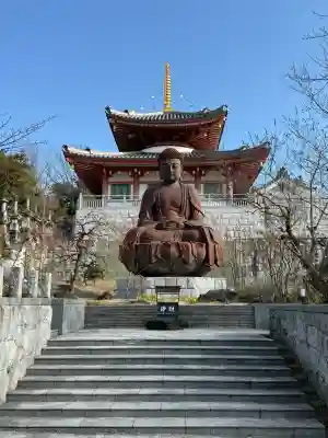 八事山 興正寺の{uncategorized: "未分類", other: "その他", undefined: "問題あり", building: "その他建物", grave: "お墓", sacred_gate: "鳥居", guardian: "狛犬", statue: "像", buddha: "仏像", history: "歴史", nature: "自然", garden: "庭園", animal: "動物", pagoda: "塔", temizu: "手水舎", mountain_gate: "山門・神門", sanctuary: "本殿・本堂", subordinate: "末社・摂社", art: "芸術", scenery: "景色", jizo: "地蔵", ema: "絵馬", goshuin: "御朱印", omikuji: "おみくじ", items: "授与品その他", amulet: "お守り", goshuincho: "御朱印帳", eats: "食事", festival: "お祭り", votive_dance: "神楽", shichigosan: "七五三参", wedding: "結婚式", experience: "体験その他", initially: "初詣", around: "周辺", anti_infection: "感染症対策"}