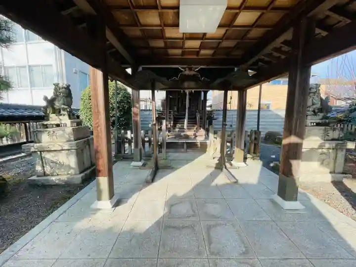 國造神社の{uncategorized: "未分類", other: "その他", undefined: "問題あり", building: "その他建物", grave: "お墓", sacred_gate: "鳥居", guardian: "狛犬", statue: "像", buddha: "仏像", history: "歴史", nature: "自然", garden: "庭園", animal: "動物", pagoda: "塔", temizu: "手水舎", mountain_gate: "山門・神門", sanctuary: "本殿・本堂", subordinate: "末社・摂社", art: "芸術", scenery: "景色", jizo: "地蔵", ema: "絵馬", goshuin: "御朱印", omikuji: "おみくじ", items: "授与品その他", amulet: "お守り", goshuincho: "御朱印帳", eats: "食事", festival: "お祭り", votive_dance: "神楽", shichigosan: "七五三参", wedding: "結婚式", experience: "体験その他", initially: "初詣", around: "周辺", anti_infection: "感染症対策"}