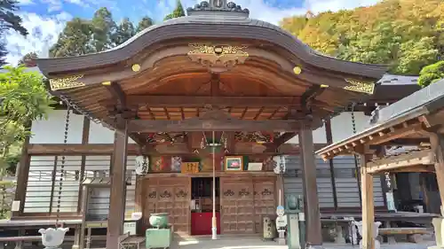 大慈寺の本殿・本堂