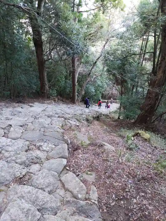 神倉神社(熊野速玉大社摂社)(和歌山県)